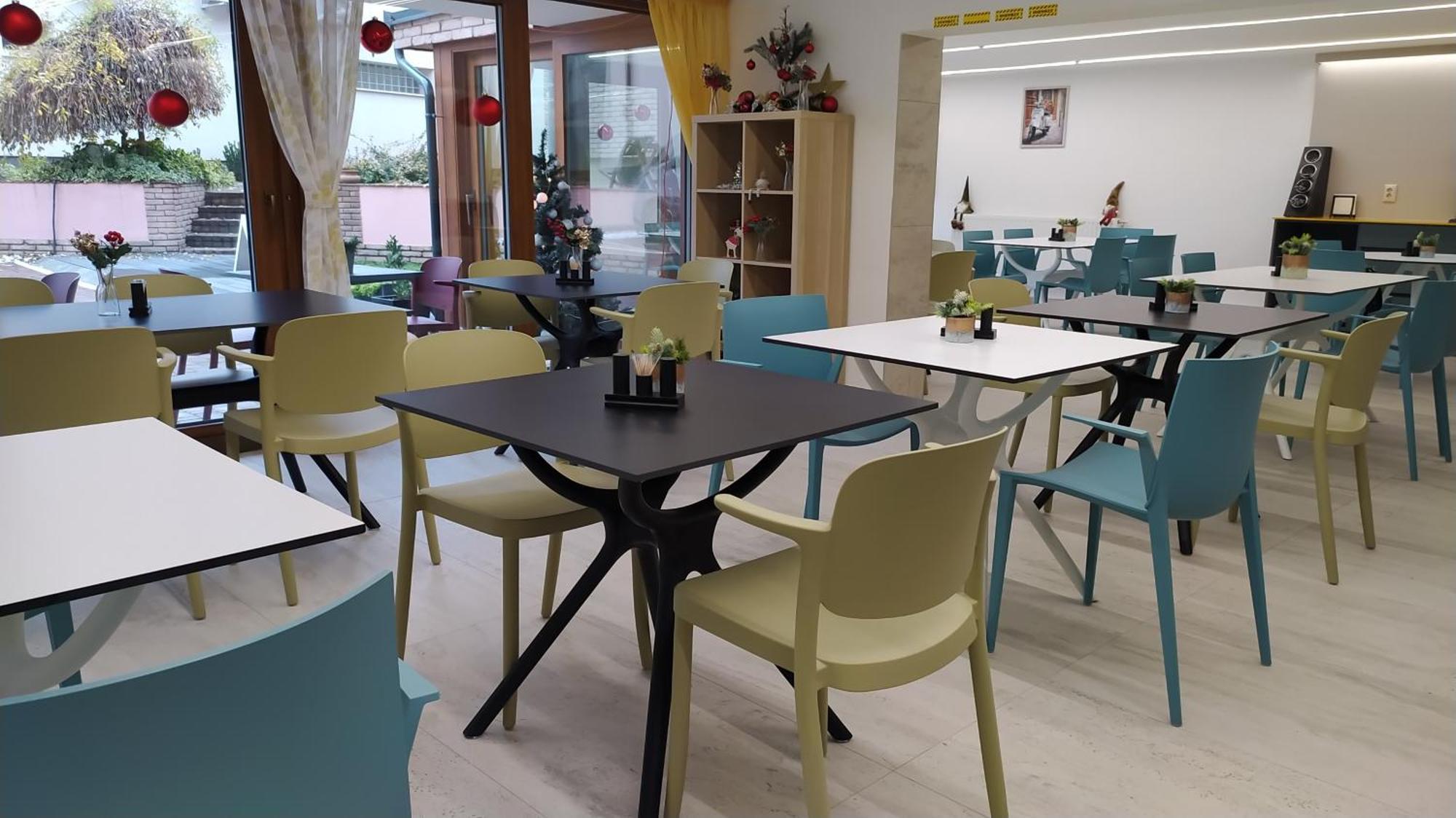 La Vita Prémium Panzió Gyula Esterno foto